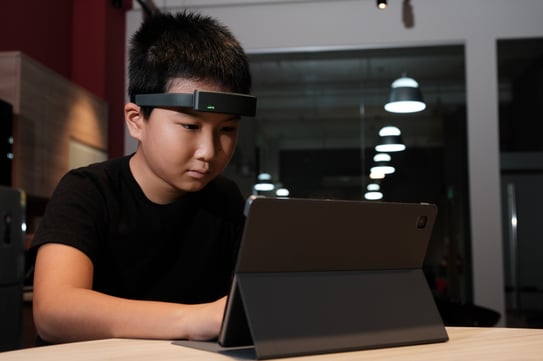 Children _ SenzeBand 2 _ 02